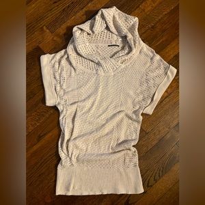 Ellie Tahari beige short sleeve sweater